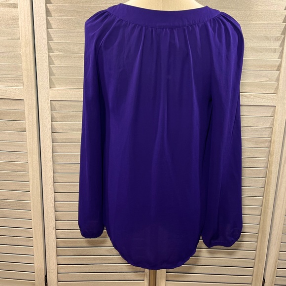 BELLATRIX Blouse Long Sleeve Button Front-Small - Picture 2 of 2